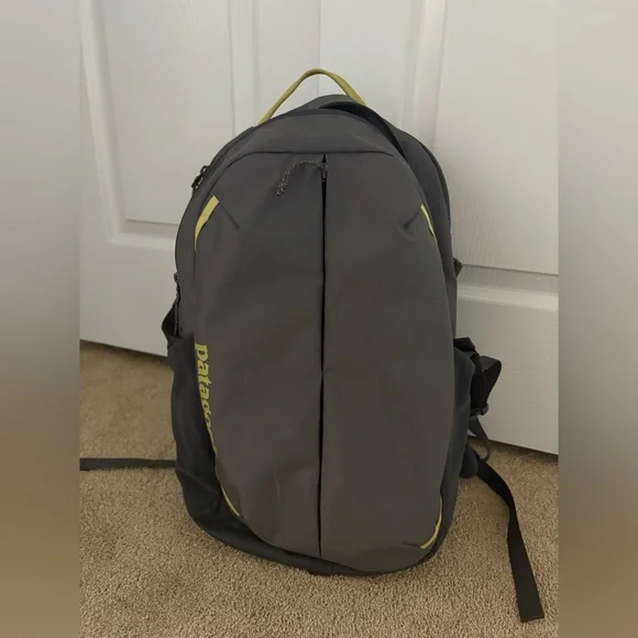 Patagonia Refugio Daypack 26L - Gray - Picture 3 of 9
